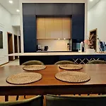 White House In Villa *