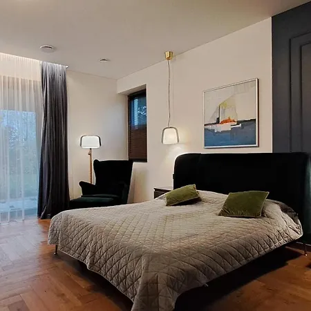 Villa White House In Vilnius