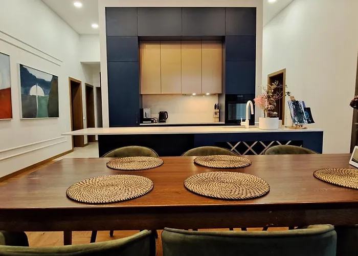 White House In Villa *