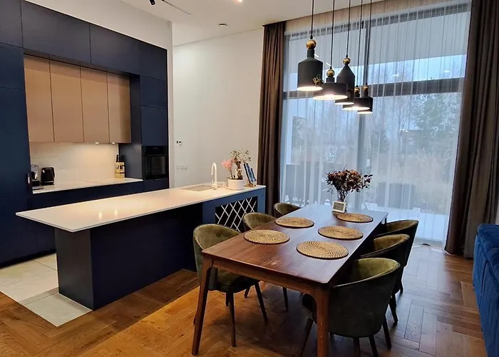 White House In Villa