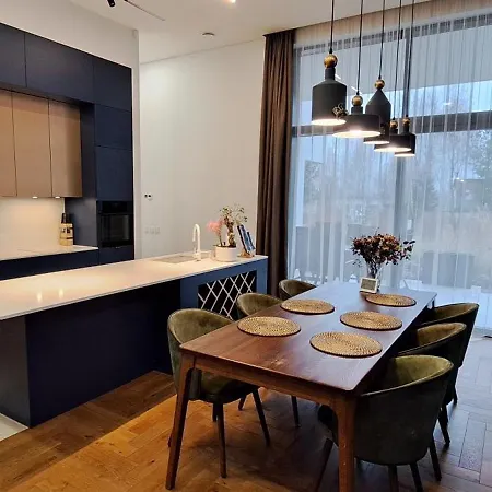 White House In Villa